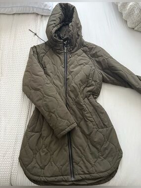 DKNY Quilted Women's Jacket